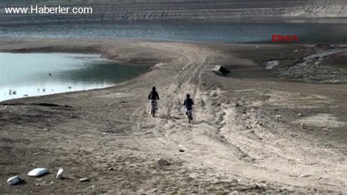 Kuraklık Yüzünden Göletler Kuruyor