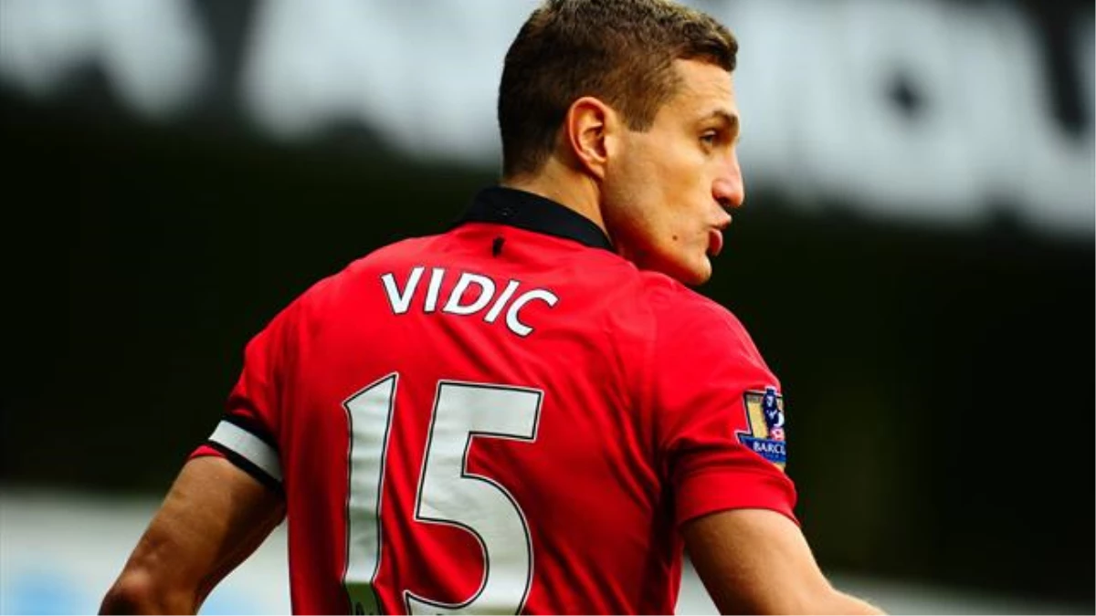Vidic, Manchester United\'tan Ayrılıyor