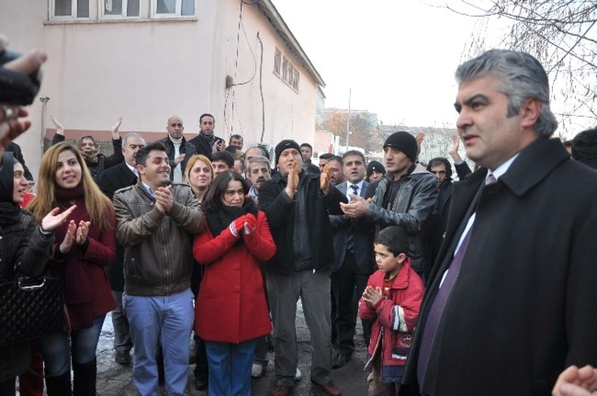 Muş\'ta İstifa Eylemi