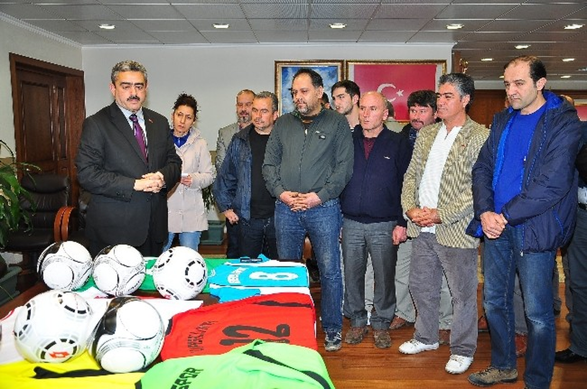 Nazilli Belediyesi\'nden Amatör Kulüplere Dev Yardım