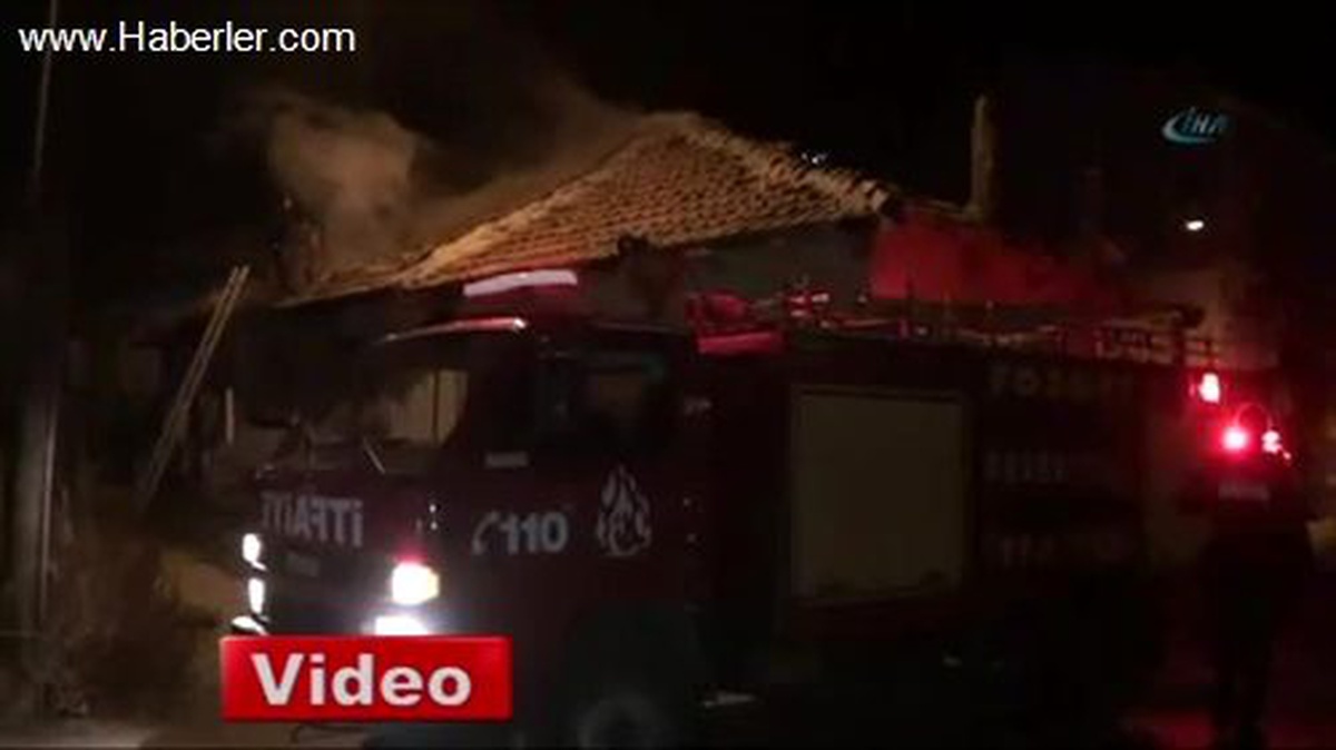 Parasını Almak İçin Dumanla Kaplı Eve Girdi