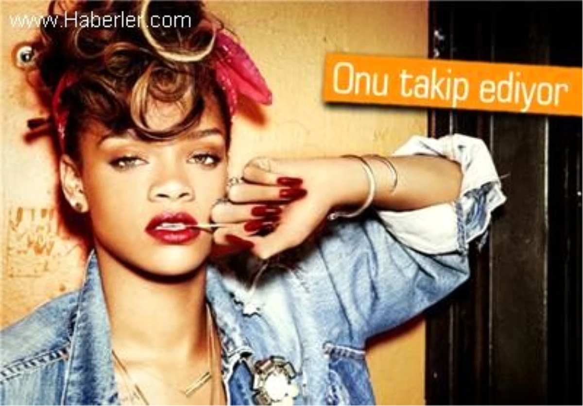 Rihanna, Twitter\'da Bursalı Genci Takip Etmeye Başladı