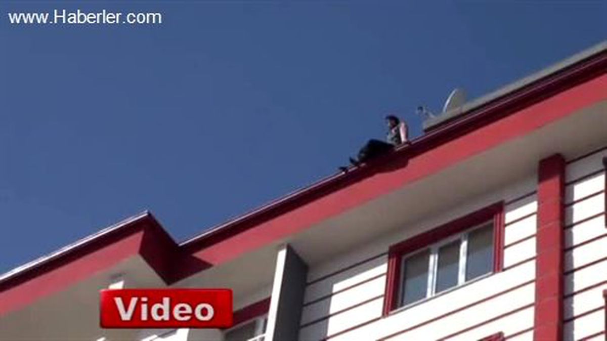 Suriye\'den Türkiye\'ye Kaçan Kaçana