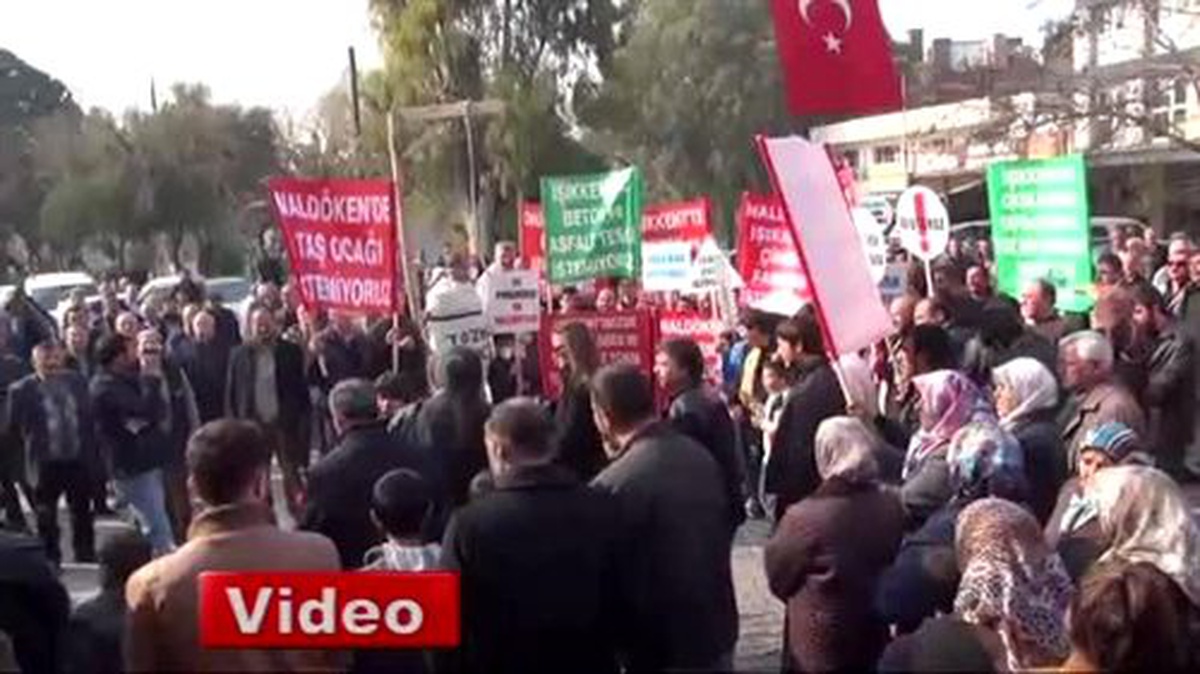 Taş ve Mıcır Ocaklarına Karşı Dar Ağaçlı Kefenli Eylem Yaptılar