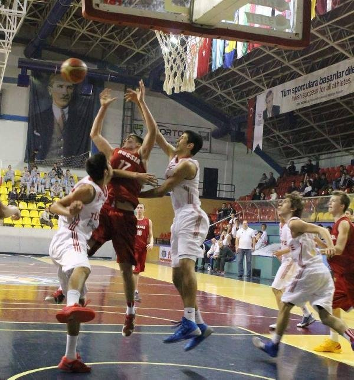 Uluslararası Yıldız Erkekler Basketbol Turnuvası