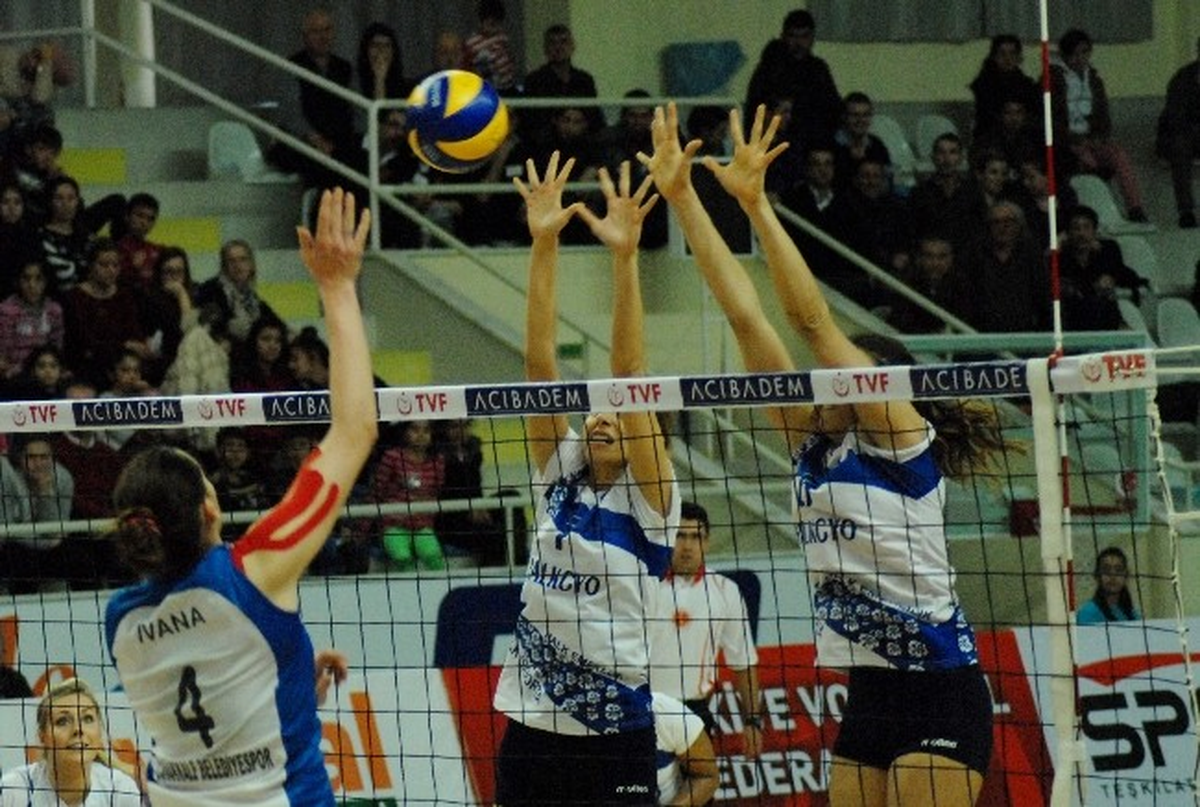Acıbadem Bayanlar Voleybol Ligi