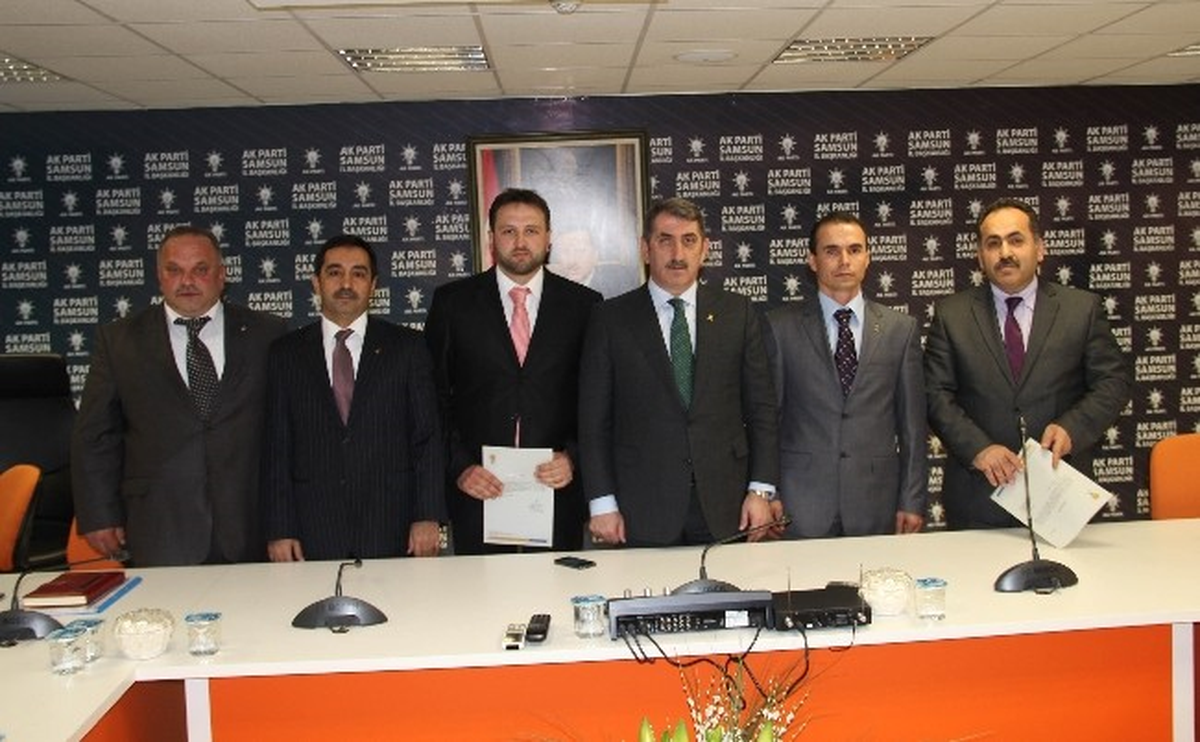 AK Parti\'de İlçe Başkanları Görevine Başladı