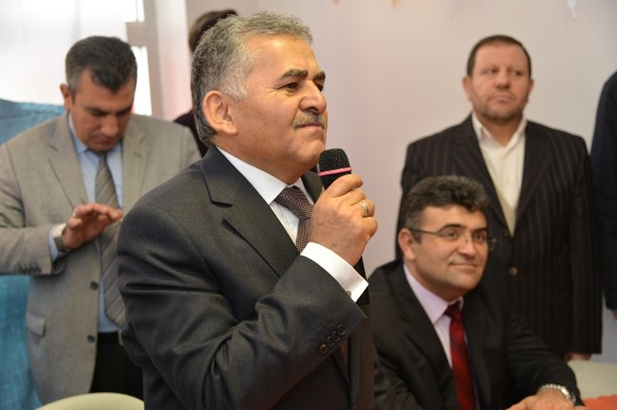 AK Parti İkinci Seçim Bürosunu Gültepe\'de Açtı