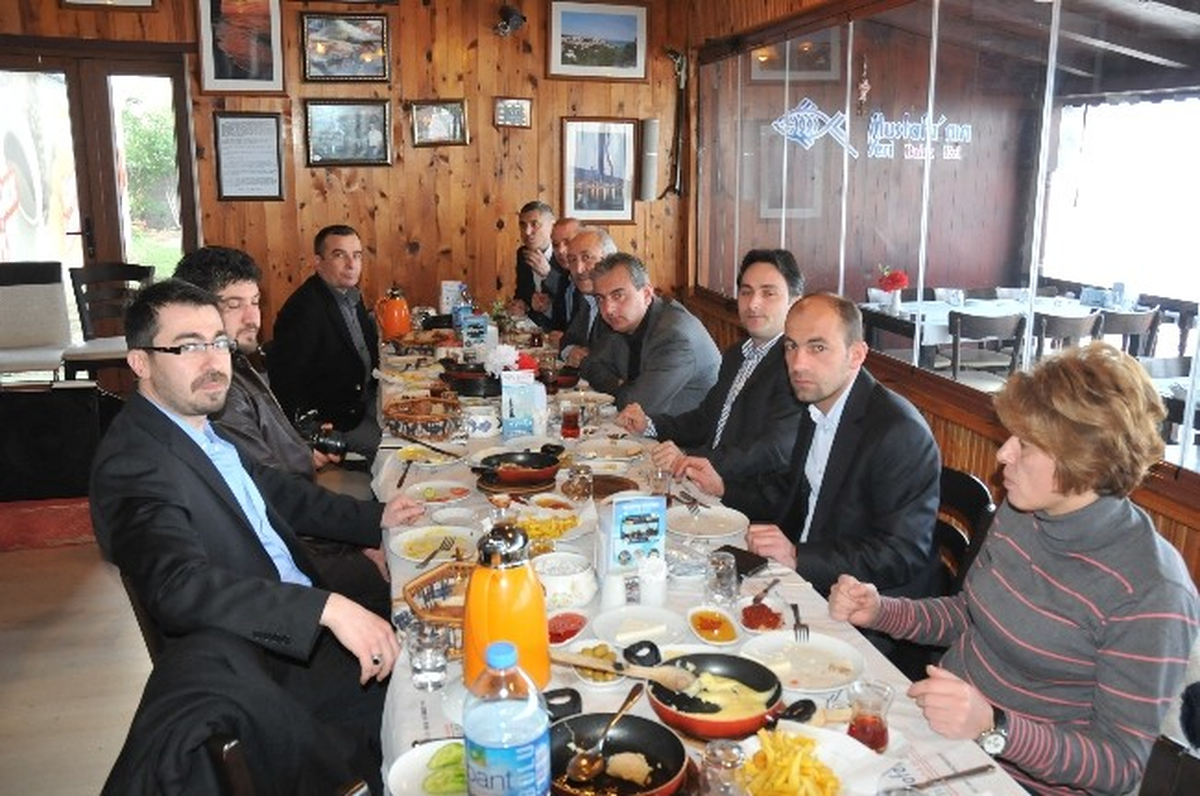 Akçakoca Esnaf ve Sanatkarlar Odası Başkan Adayı Kaya\'dan Basın Açıklaması