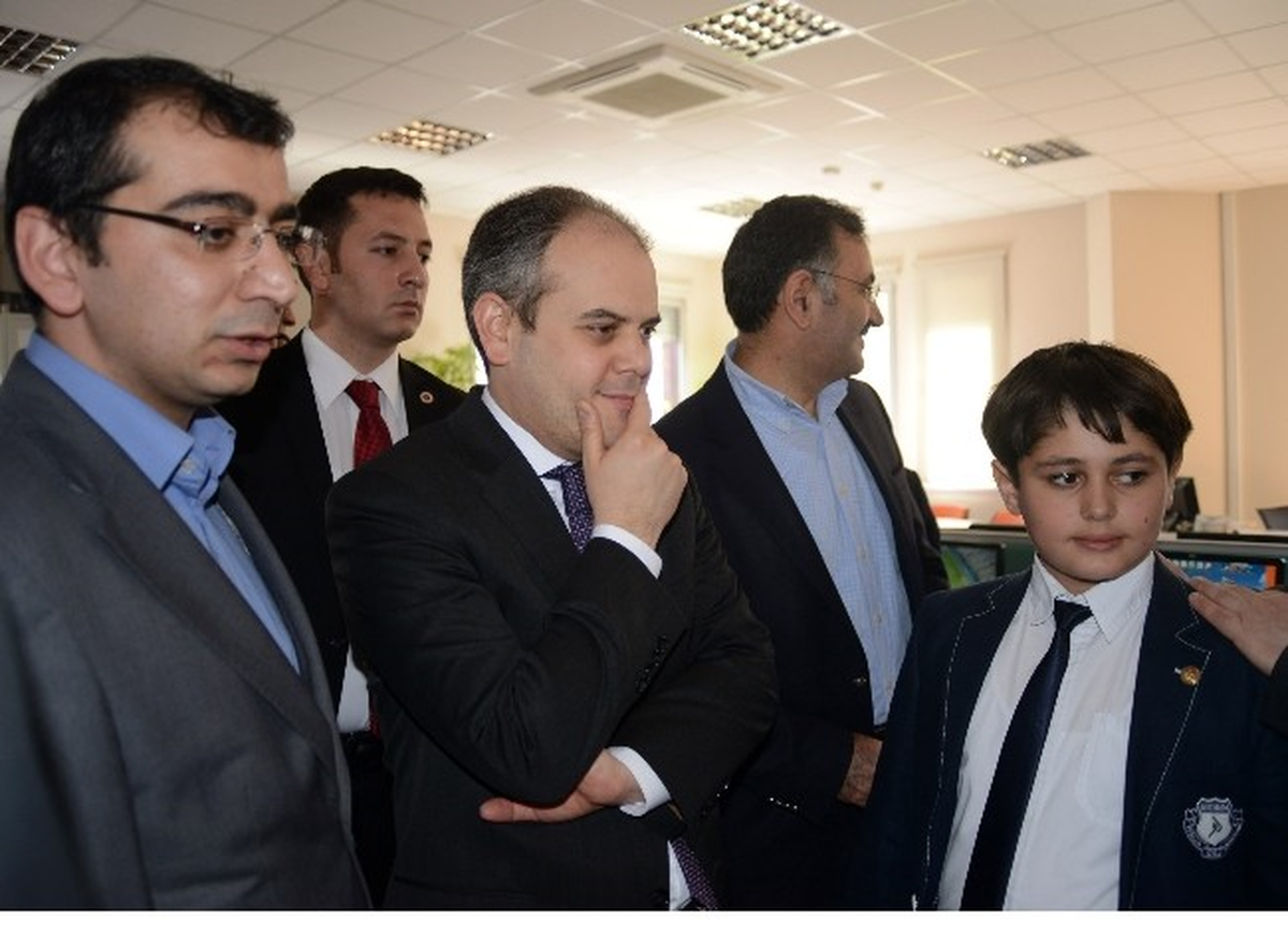 Akif Çağatay Kılıç: "Dün Soçi\'deki Olimpiyat Açılış Töreninde Gururlandık"