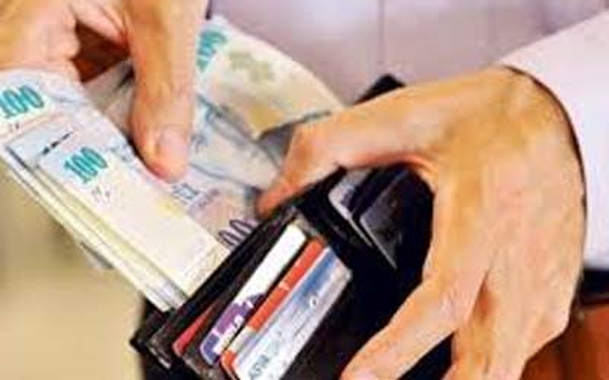 Asgari Geçim Sınırı 4 Bin Liraya Merdiven Dayadı