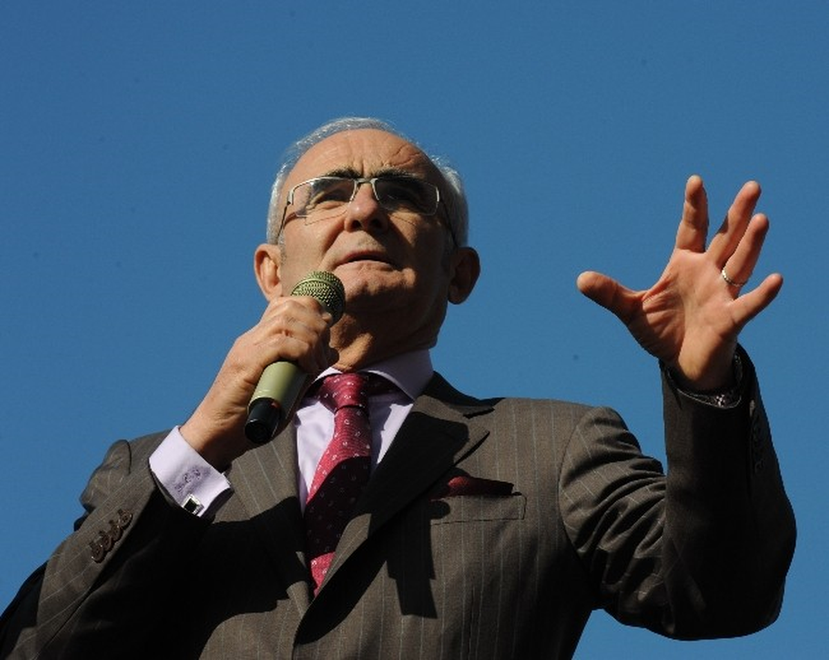 Başkan Yılmaz: "Oylarınızı Tepetaklak Gidecek ve Taş Gibi Batacak Olana Vermeyin"