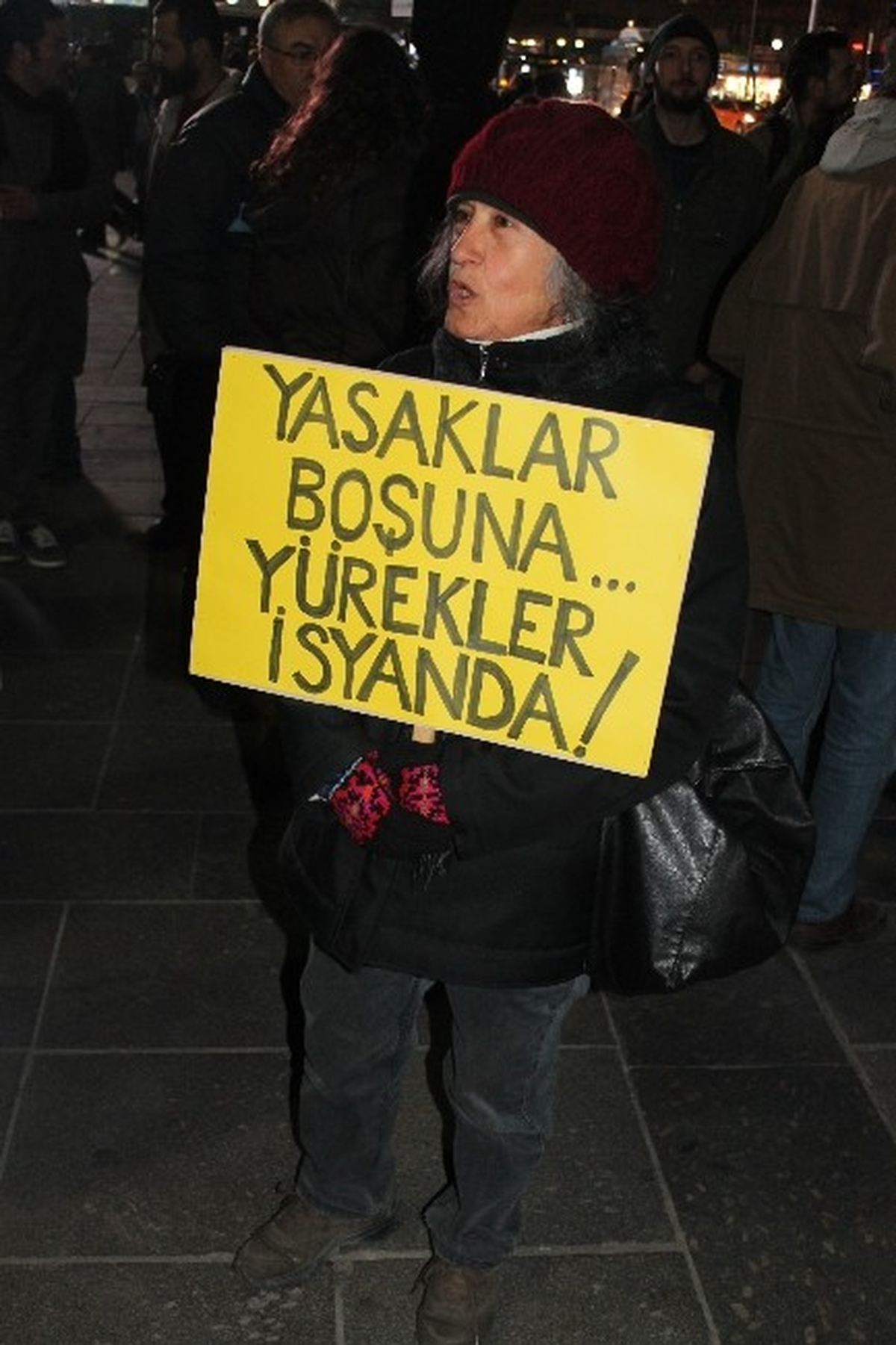 Başkent\'te Yeni İnternet Yasası Protesto Edildi