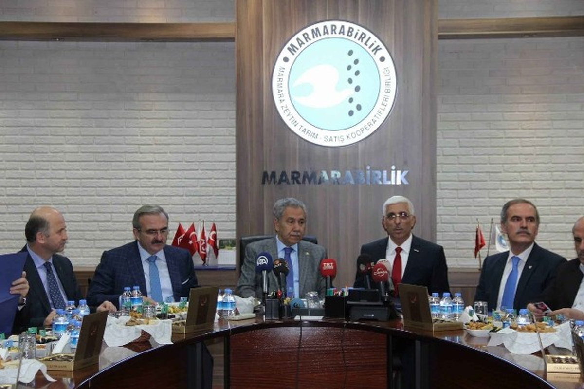 Bülent Arınç: "Eskiden Kooperatifler İşi Batırırdı"