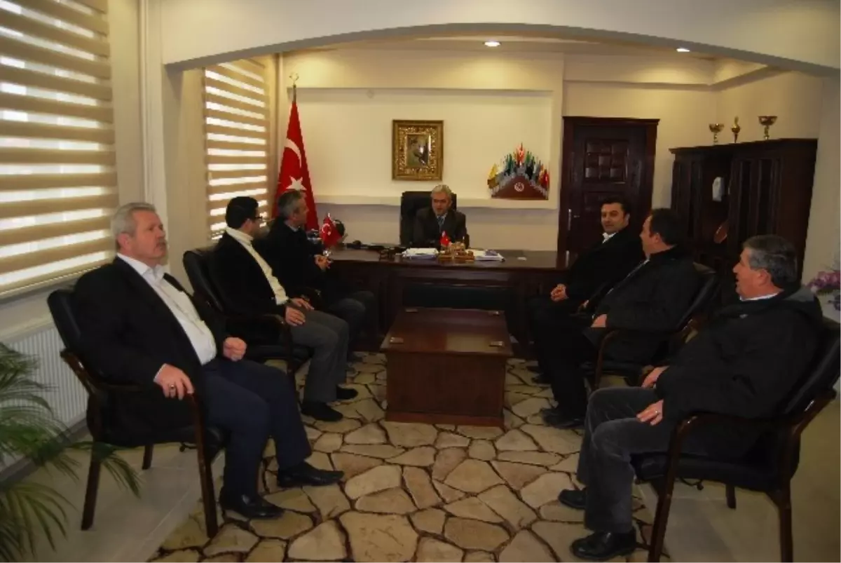 CHP İlçe Yönetiminden Kaymakam Mahmut Halal'a Ziyaret