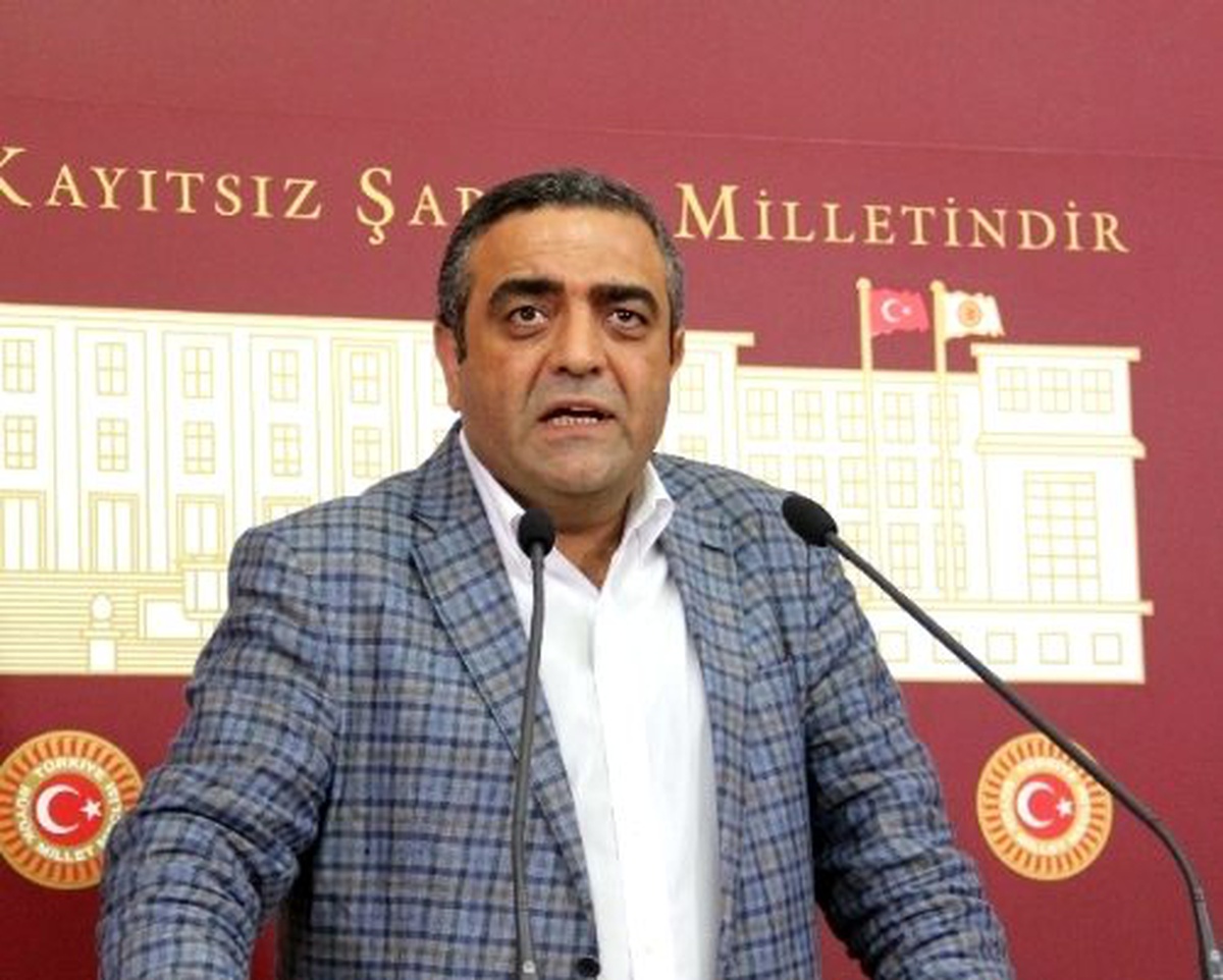CHP\'li Tanrıkulu Başbakan Erdoğan\'a \'Böcek\' Soruşturmasındaki Müdahale İddilarını Sordu