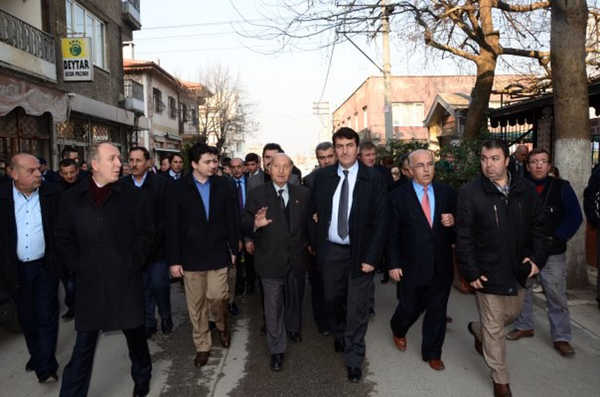 Dündar, Esnafa ve Vatandaşla Buluşmalarını Sürdürüyor