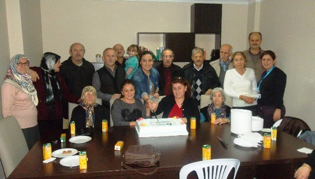 İzmit\'te Emekli Evlerinde Güzel Gelenek