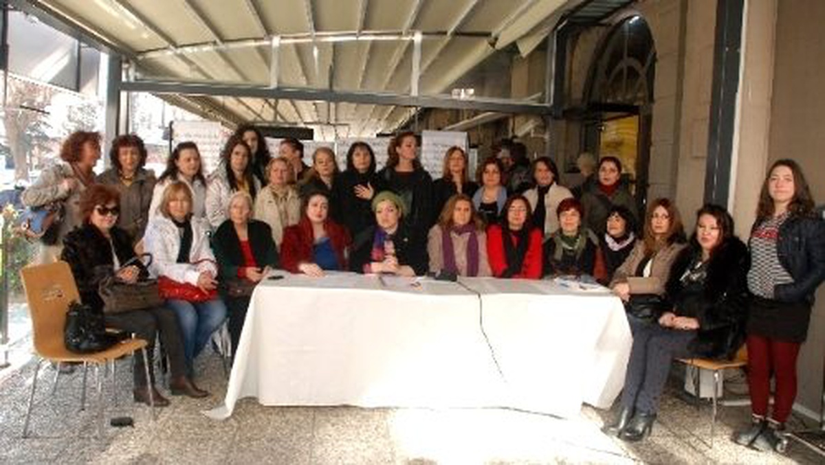 Eskişehir\'de Sanatçılar, "Kadın Cinayetleri" İçin Toplandı
