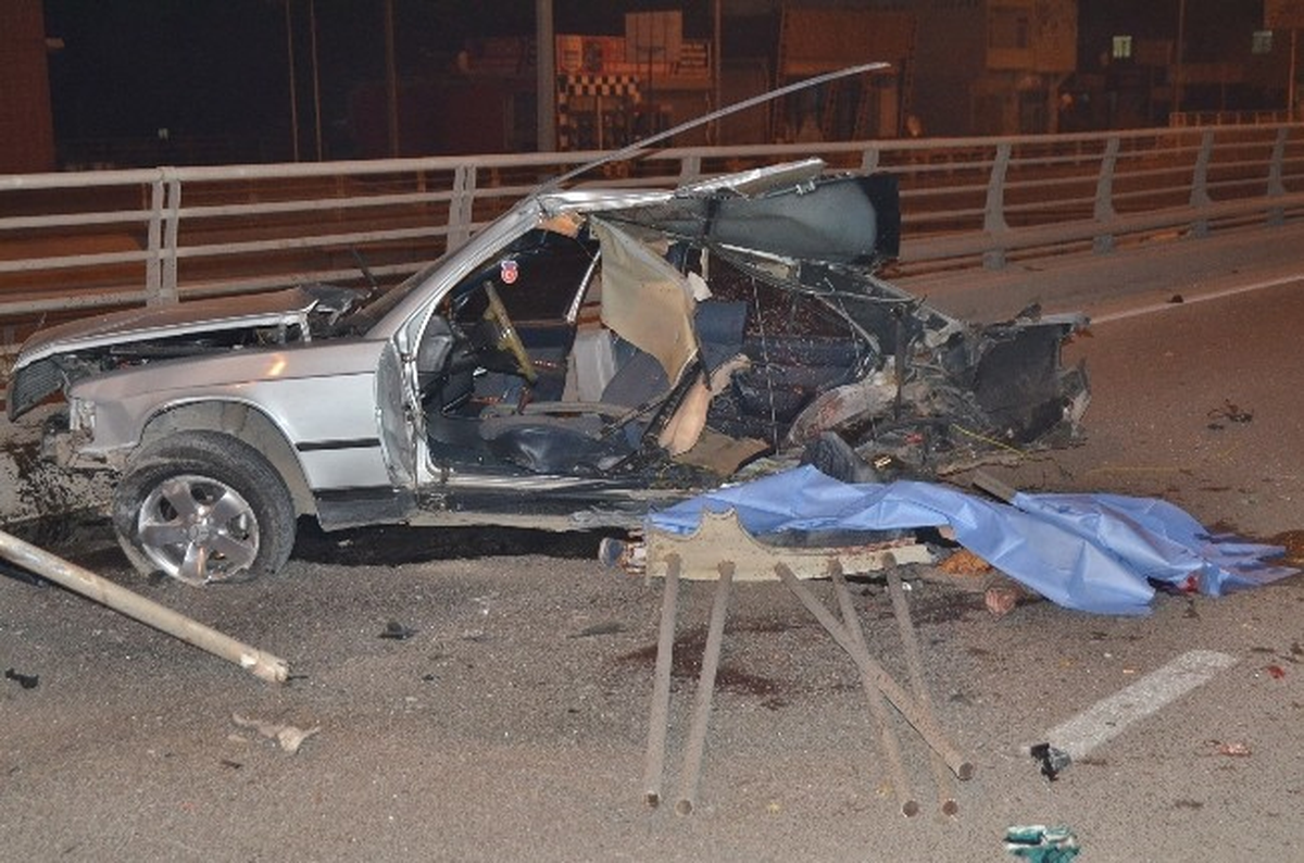 Gölcük\'teki Feci Trafik Kazasının Görüntüleri