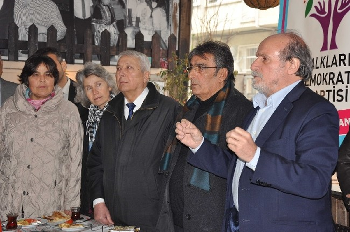 Hdp Eş Başkanı Ertuğrul Kürkçü Balıkesir\'de