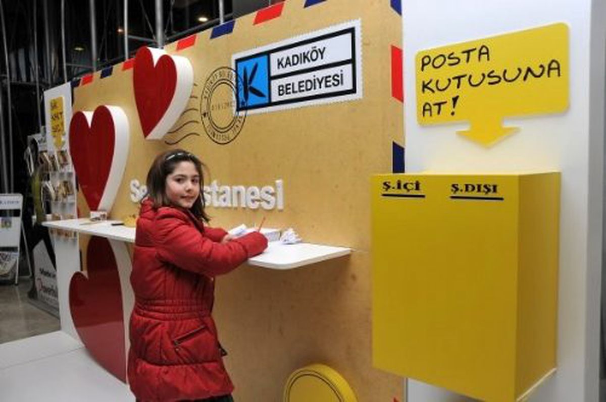 Kadıköy\'de Sevgi Postaneleri