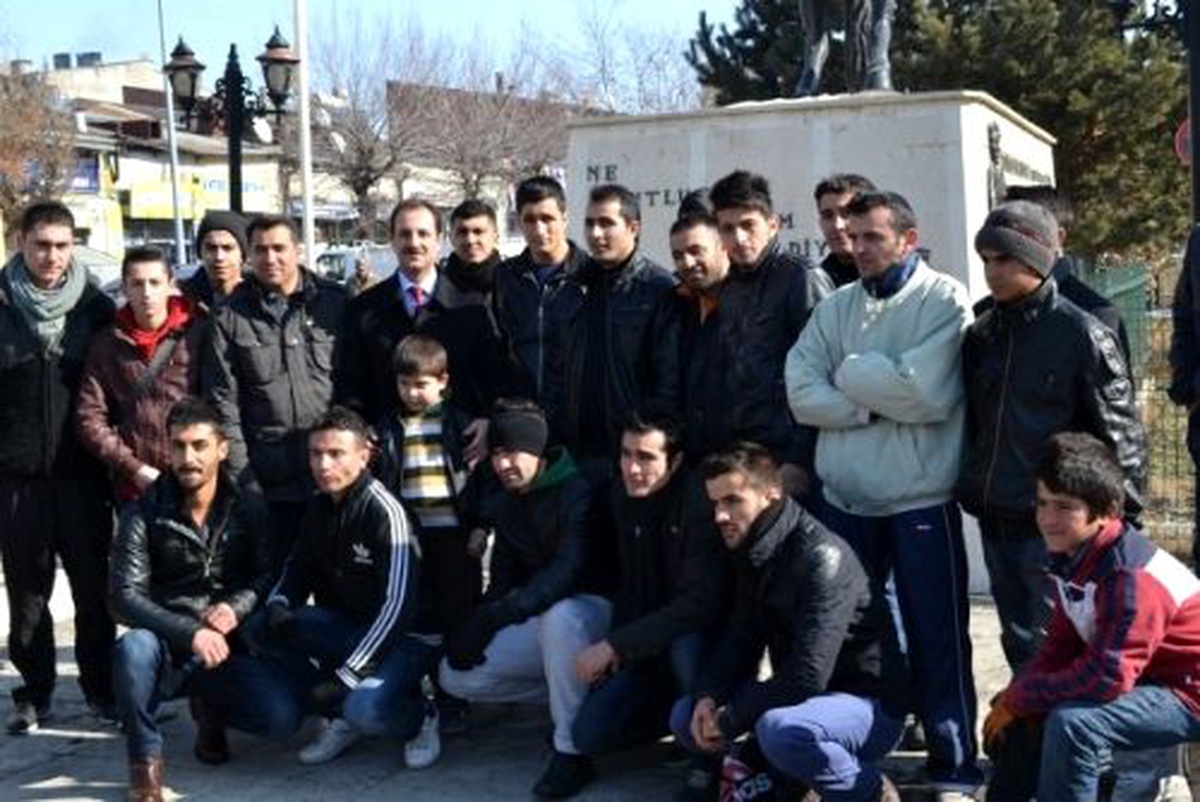 Muay Thai Sporcularına Davullu Zurnalı Uğurlama