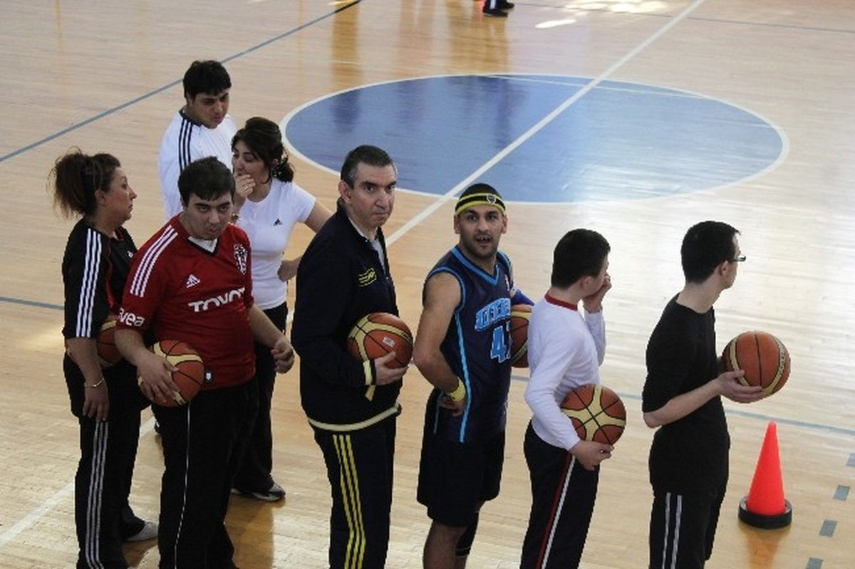 Kdz. Ereğli\'de Engelliler Basketbol Oynamaya Başladı