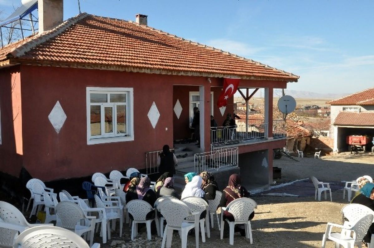 Konyalı Askerin Baba Ocağına Ateş Düştü