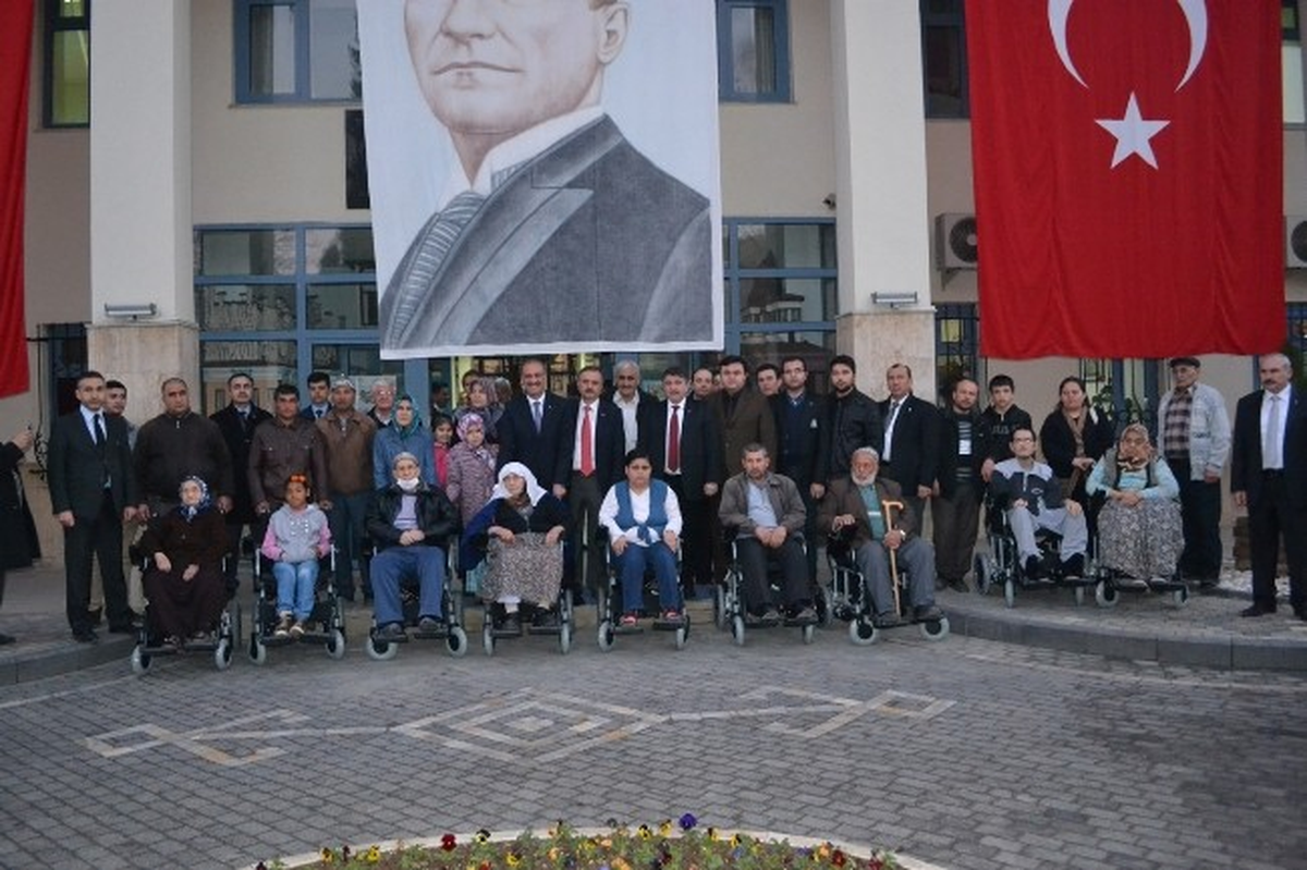 Kula Belediyesi Yine Engelleri Aştı