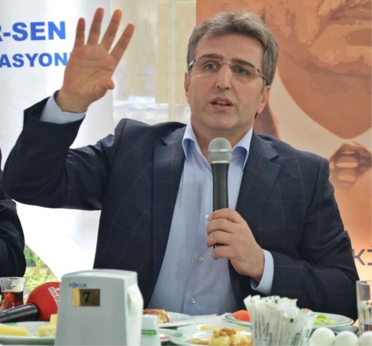 Memur-Sen İzmir İl Başkanı Şenocak, Gündemi Değerlendirdi