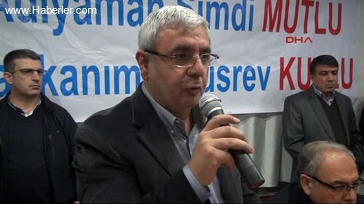 Metiner AK Parti\'de Asker Olmak Şereflerin En Büyüğüdür