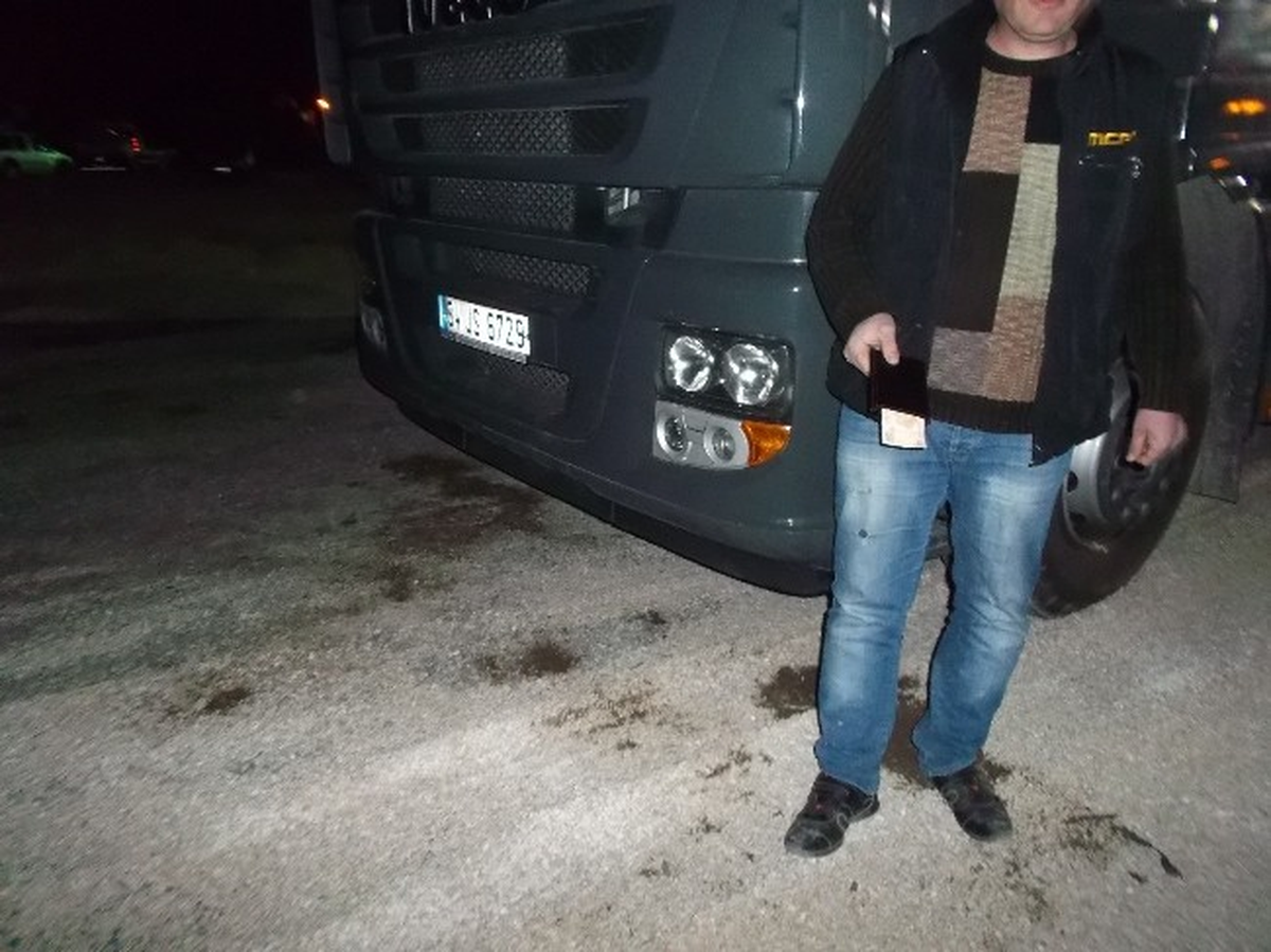 Polise Rüşvet Vermek İsteyen Tır Sürücüsü Gözaltına Alındı