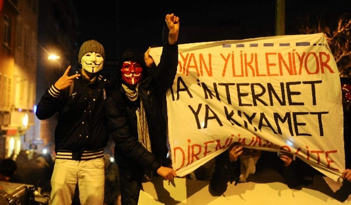 Taksim\'deki Müdahalede Bazı Vatandaşlar Yaralandı
