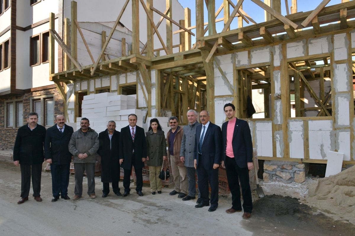 Yenice Mahalle Konağı Çalışmaları Devam Ediyor