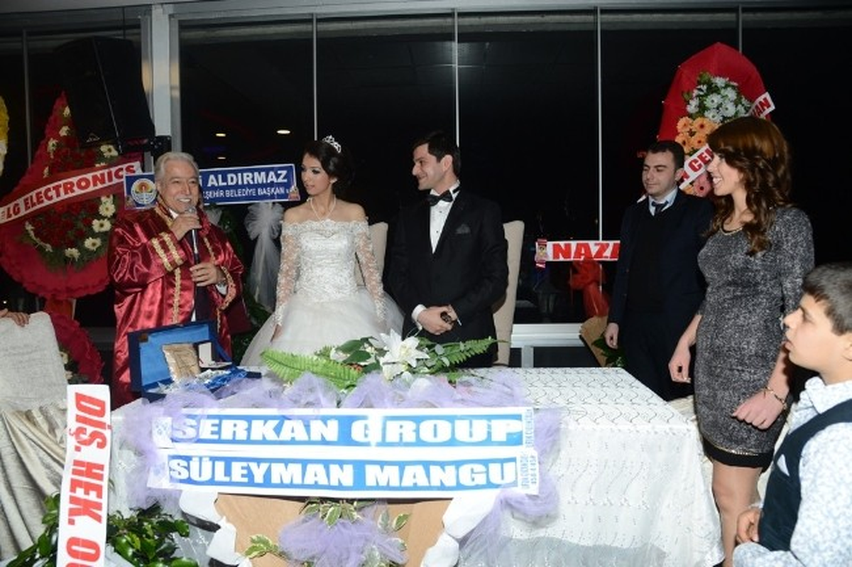 Zihni Aldırmaz Gençlerin Mutluluğuna Ortak Oldu