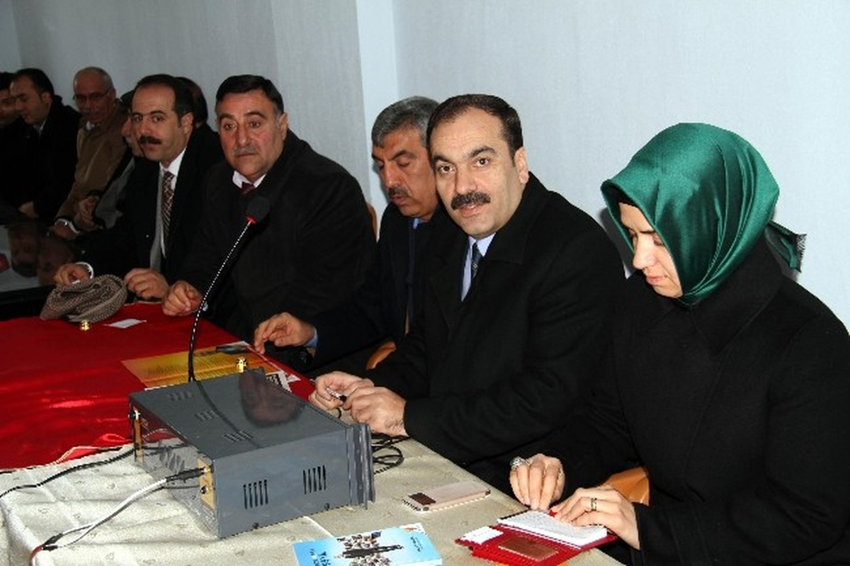 AK Parti Milletvekilleri Muradiye\'de