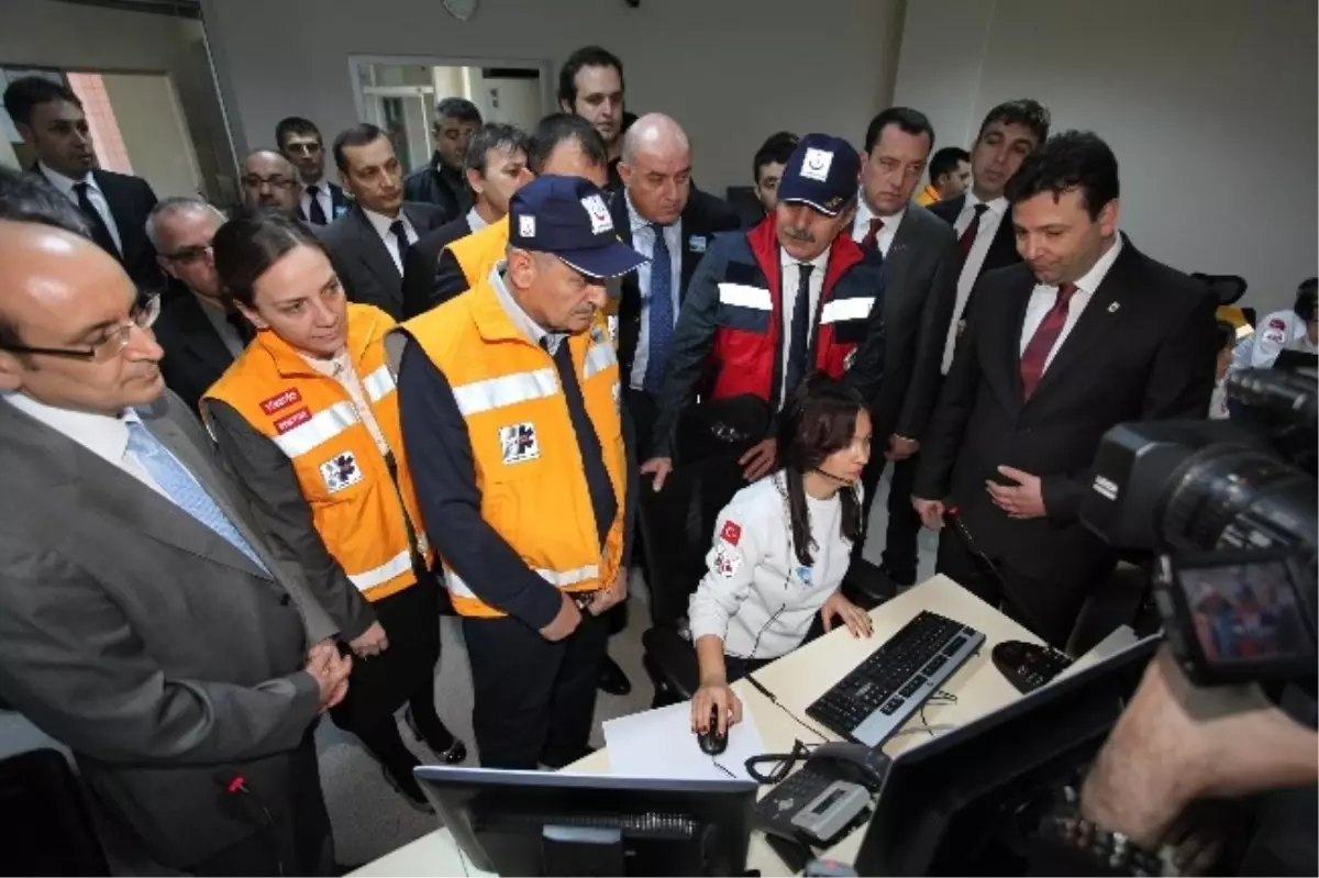 Ak Partili Yıldırım, 112 Ambulansı Direksiyonunun Başına Geçti