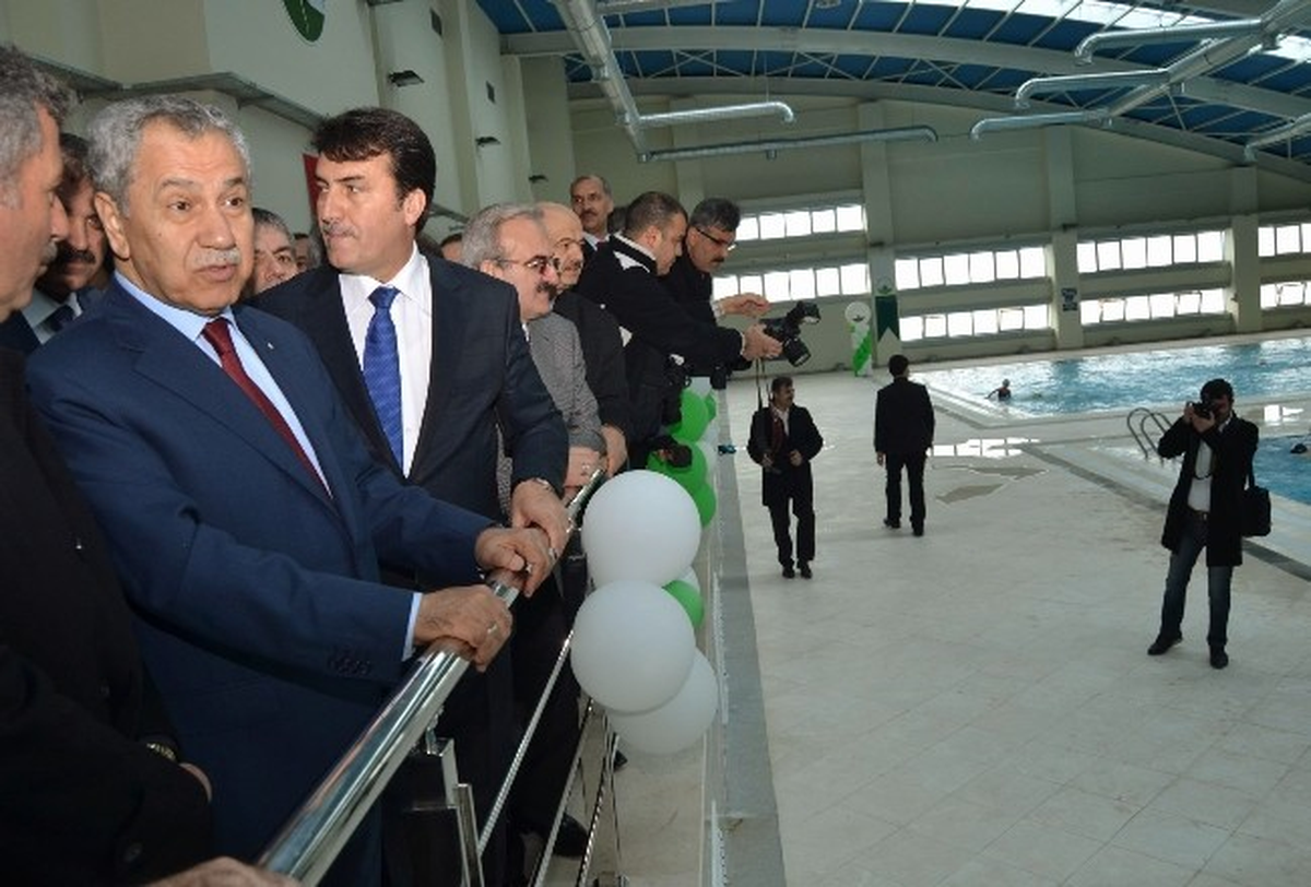 Arınç: "Yağmur Duası Ettik, Sanki Tutacak Gibi"