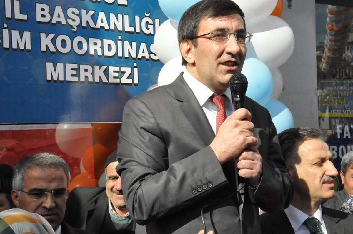 Bingöl\'de AK Parti Aday Tanıtım Toplantısına Katılan Kalkınma Bakanı Cevdet Yılmaz Açıklaması