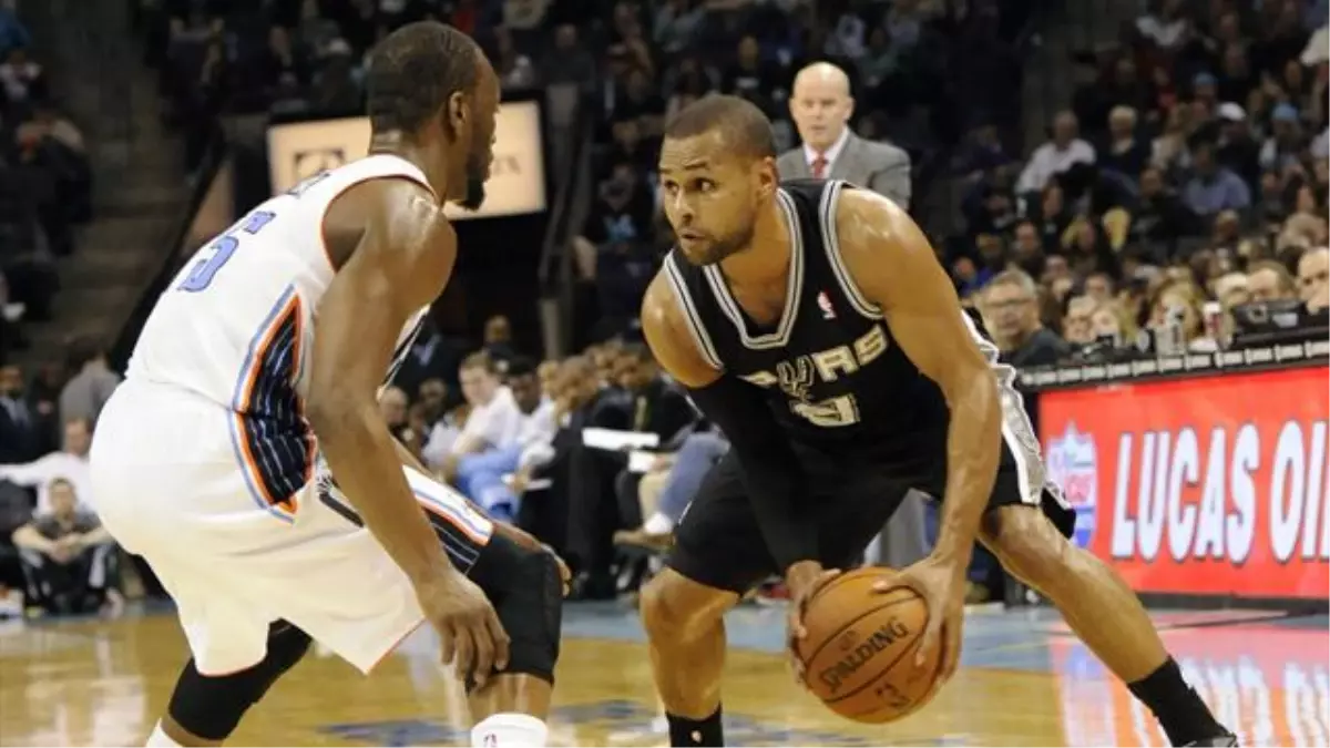 Charlotte Bobcats-San Antonio Spurs: 100-104 / Nba'de Gecenin Sonuçları