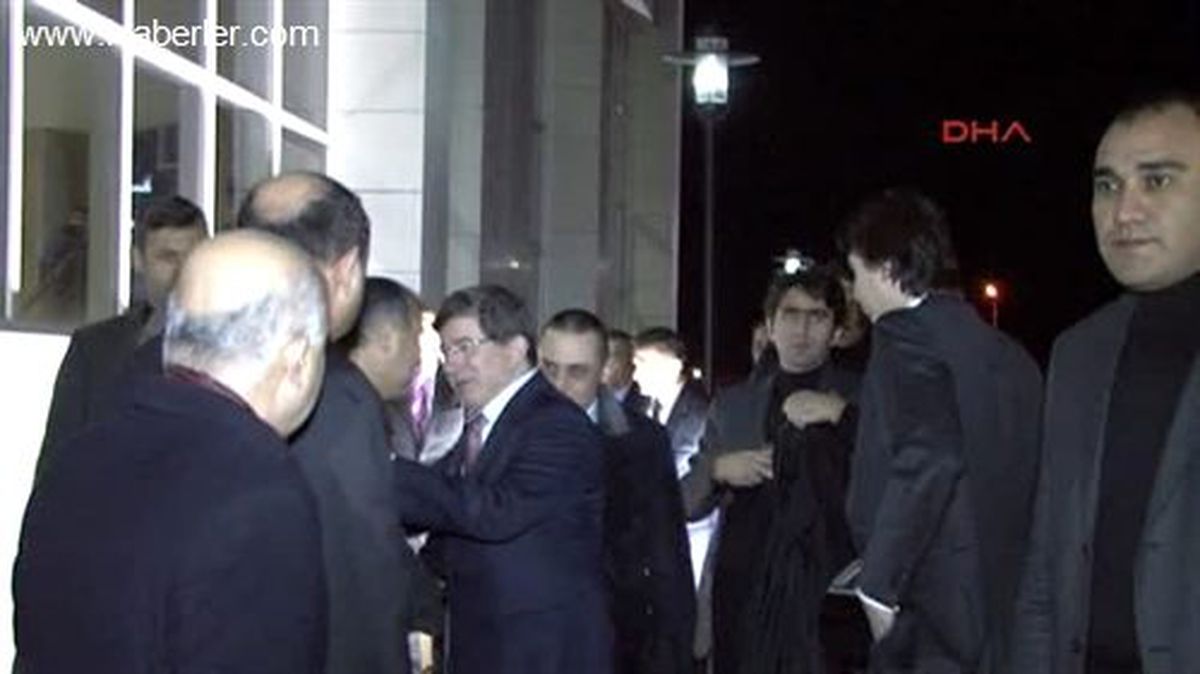 Davutoğlu: Türklerin Pasaportu Gümrük Kapılarında Kenara Atılıyordu