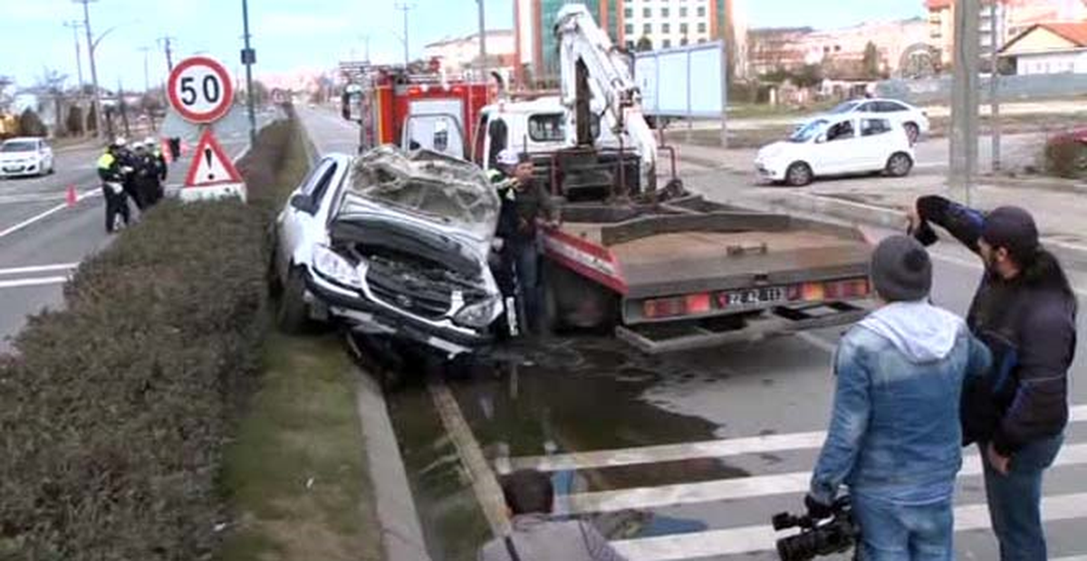 Edirne\'de Trafik Kazası: 2 Yaralı