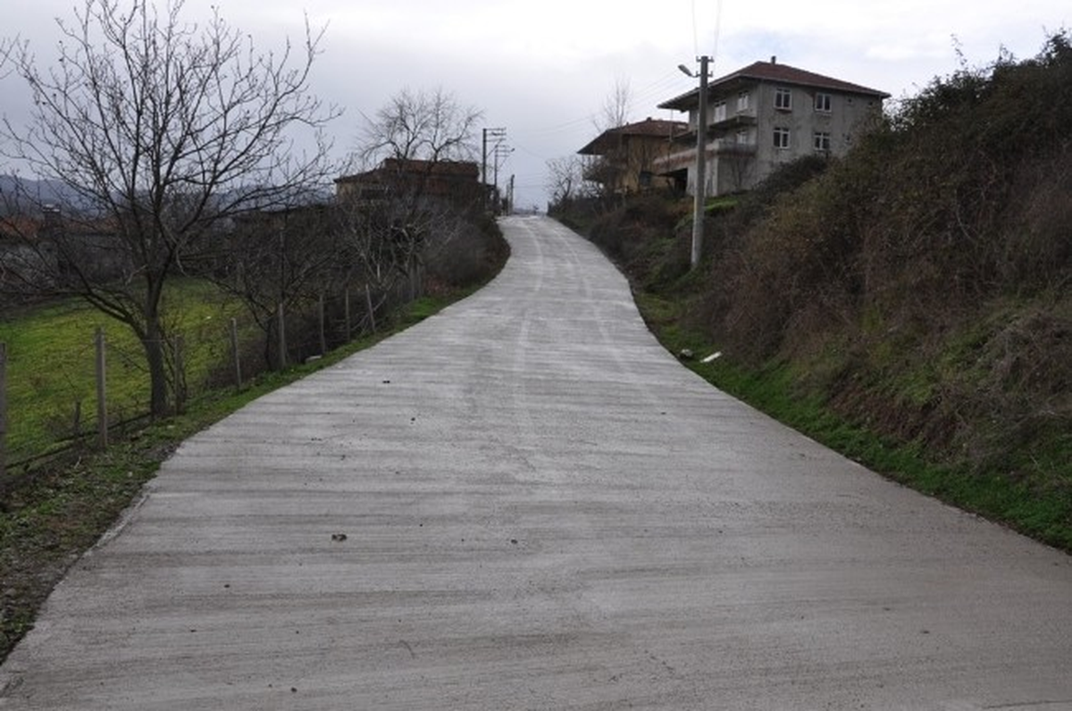 Gölcük Hasaneyn\'de Yol Çalışması