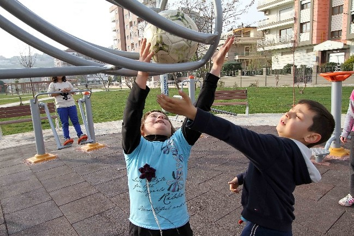 Karşıyaka Belediyesi Dördüncü Parkını Açtı