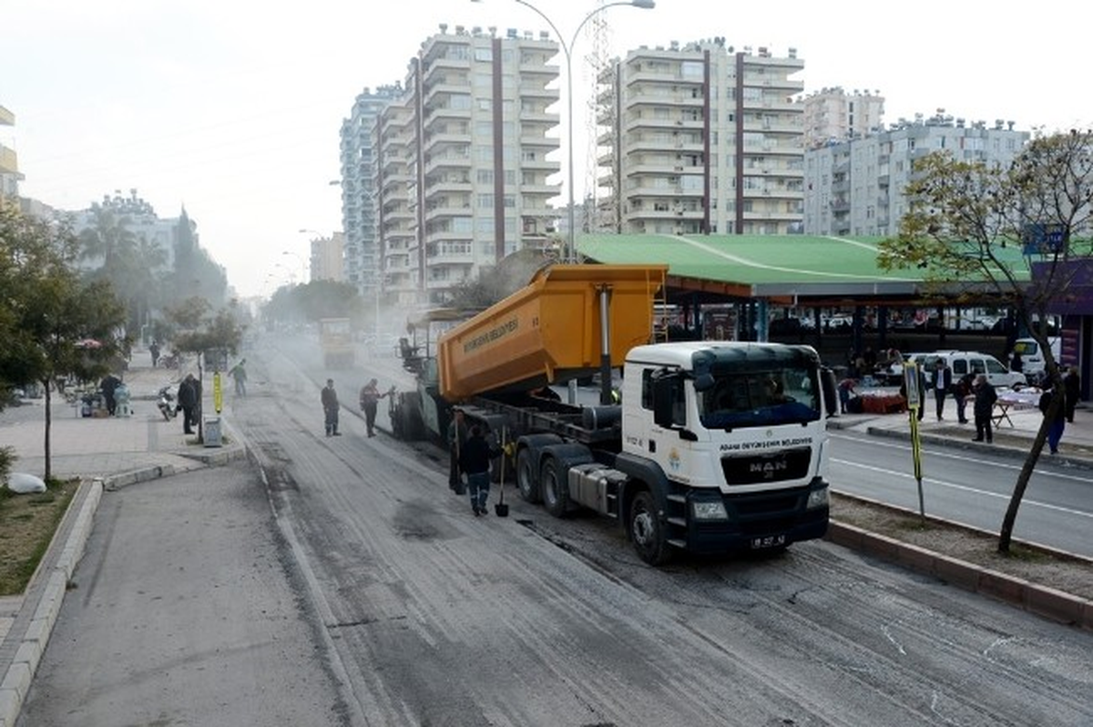 Kenan Evren Bulvarı\'nda Asfalt Çalışması