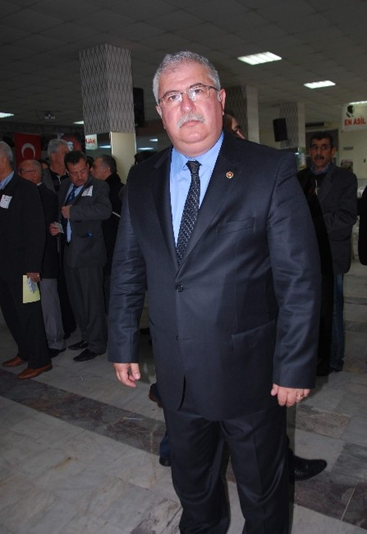 Özmeriç, Güven Tazeledi