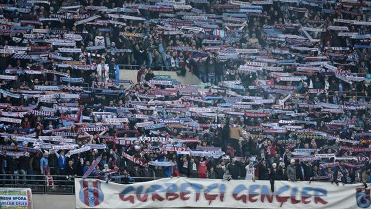 Trabzonspor Tribünlerinde Büyük Tepki