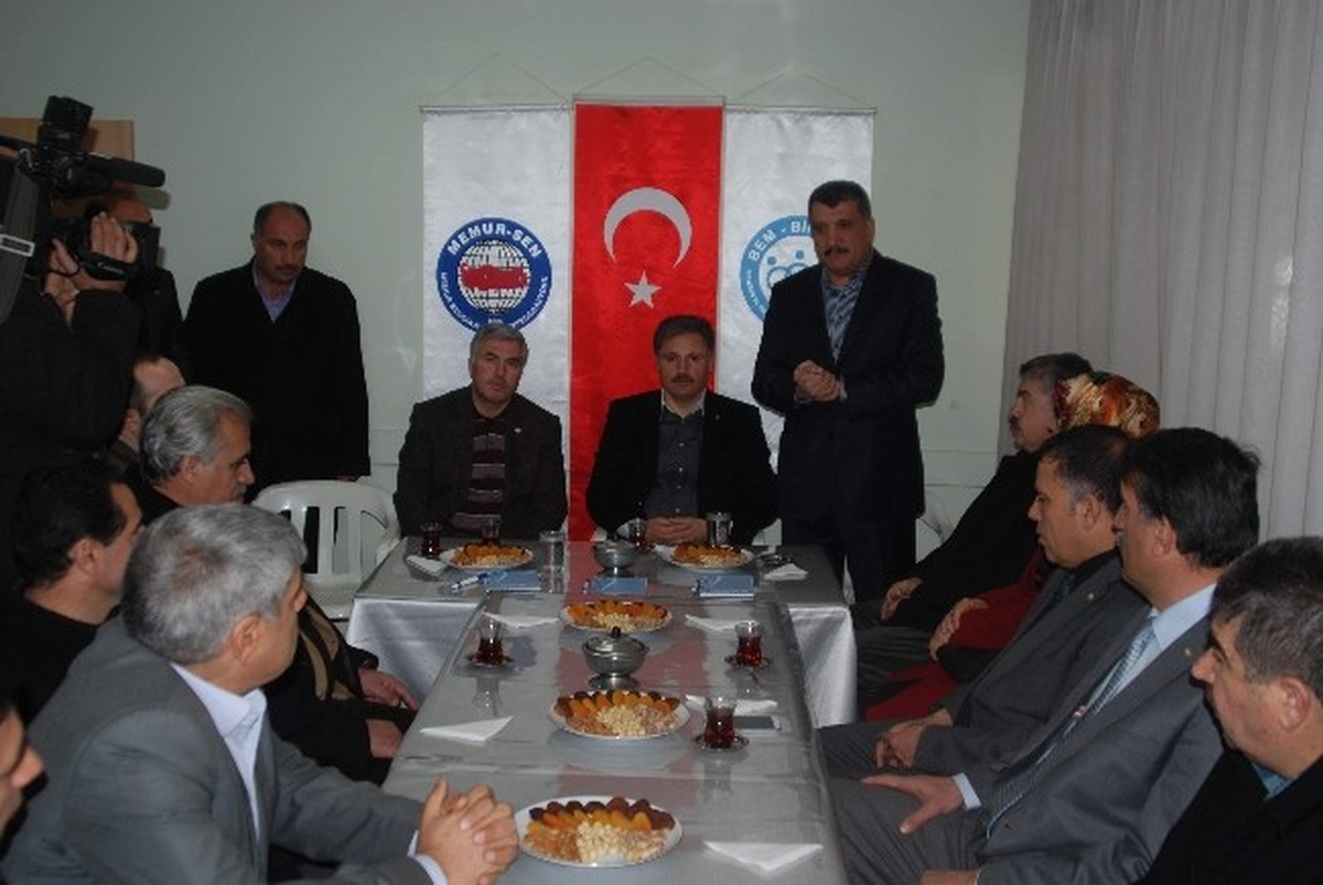 AK Parti Heyeti, Bem Bir Sen\'i Ziyaret Etti