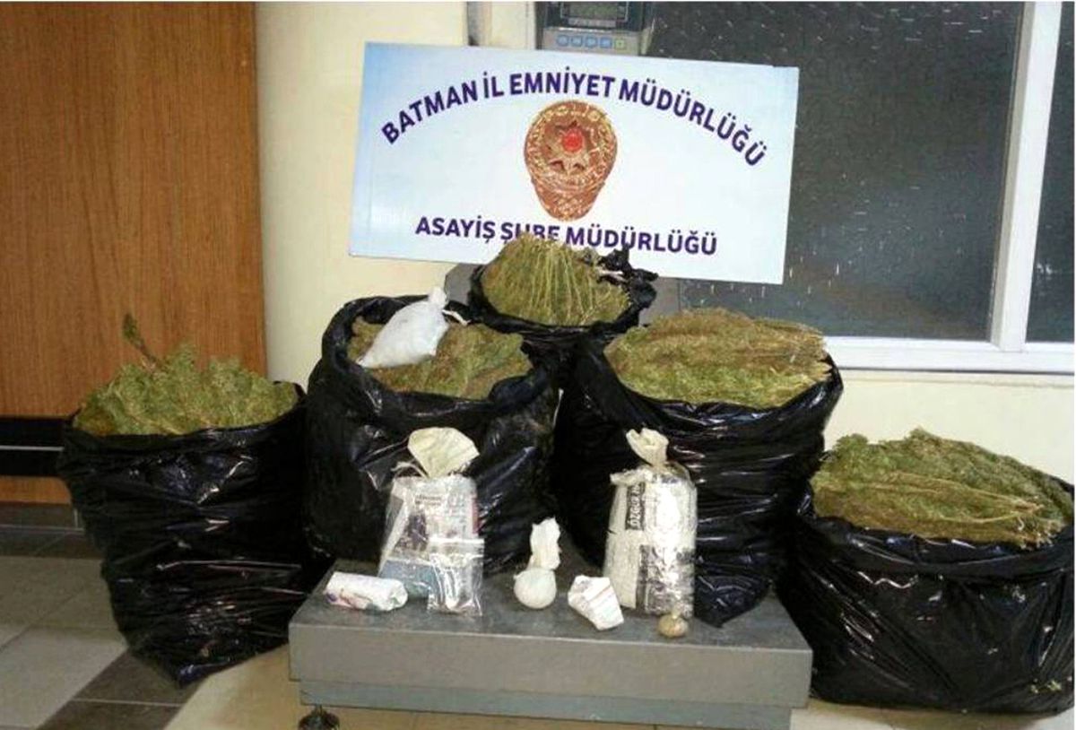 Batman\'da 1 Kilo Esrar Ele Geçirildi